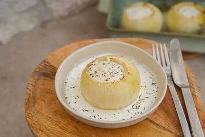 Produktfoto zu Rezept der Woche "Gemüsezwiebel gefüllt"