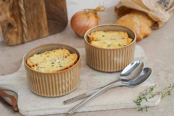 Produktfoto zu Rezept der Woche "Zwiebelsuppe"