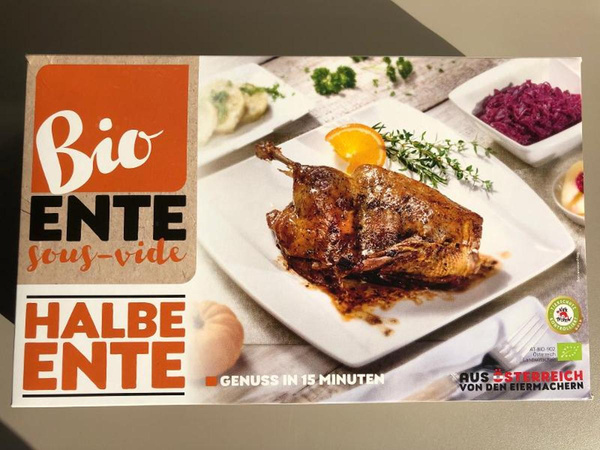 Produktfoto zu Sous-Vide gegarte halbe Ente ca. 600g Eiermacher