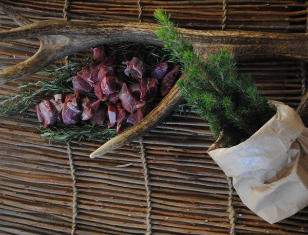 Produktfoto zu Damwildgulasch ca. 750g Manufaktur Max