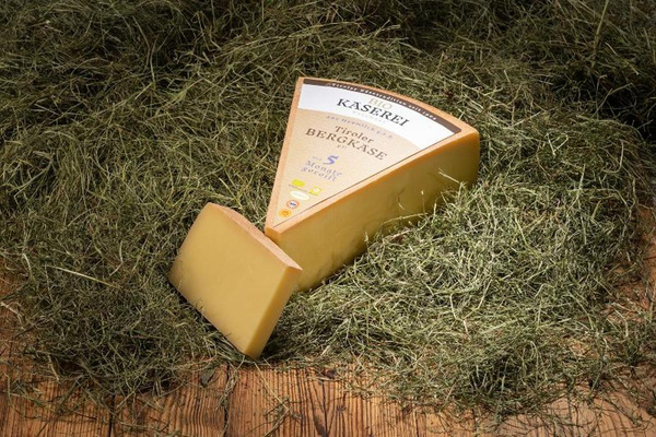 Produktfoto zu Tiroler Bergkäse 50% Biokäserei Walchsee