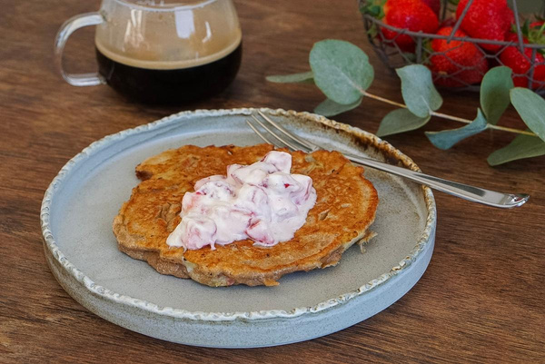 Produktfoto zu Rezept der Woche "Rhabarber Pfannkuchen"