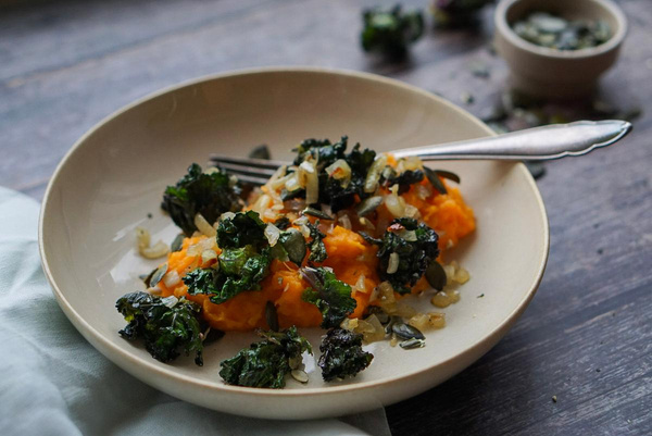 Produktfoto zu Rezept der Woche "Flower Sprouts auf Süßkartoffelbrei"