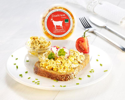 Produktfoto zu Ilsekrem Ziegenfrischkäse Tomate 150g Dörmanns
