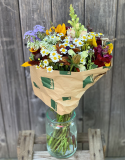 Produktfoto zu Blumen bunte Mischung aus eigenem Anbau mit Gräsern