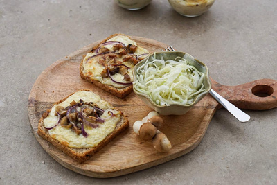 Produktfoto zu Rezept der Woche "Kräuterseitling Toast"