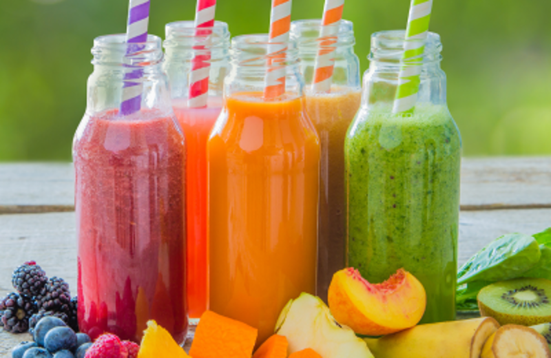 Smoothies, Shots & Frische Säfte